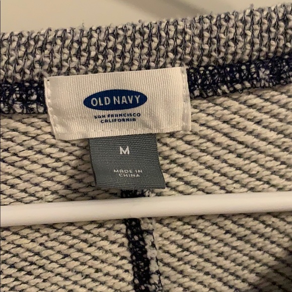 Cozy Old Navy Sweater - Picture 3 of 4